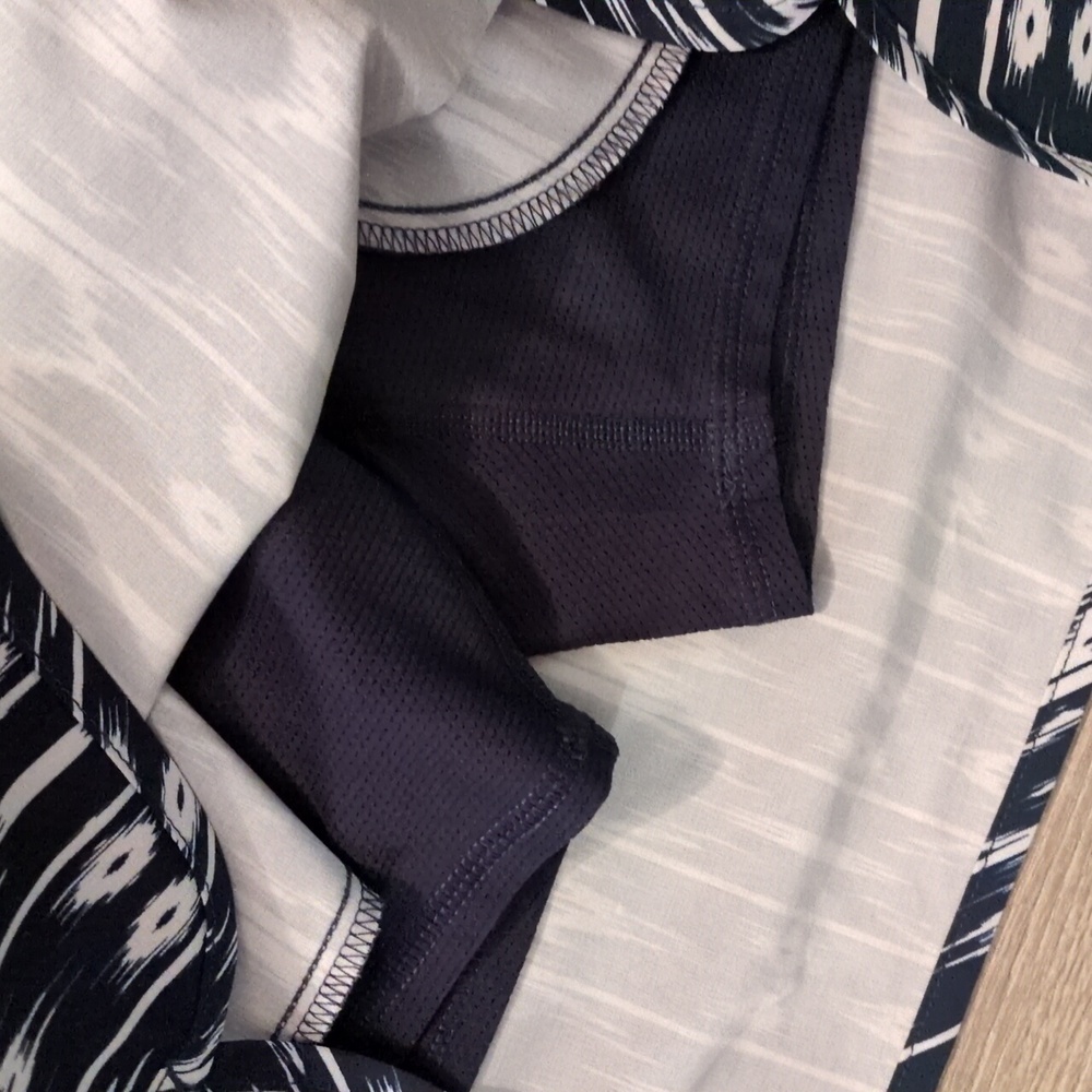Athleta Reflection Stretch-In Skort Size Xs View 4